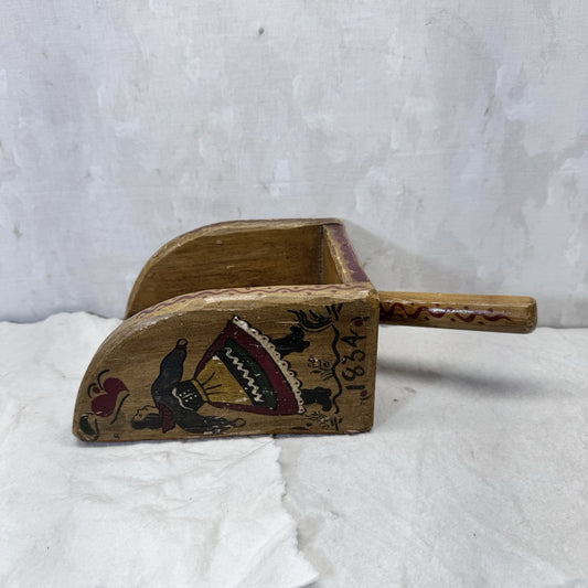 Wooden Folk Art Vintage Scoop Painted