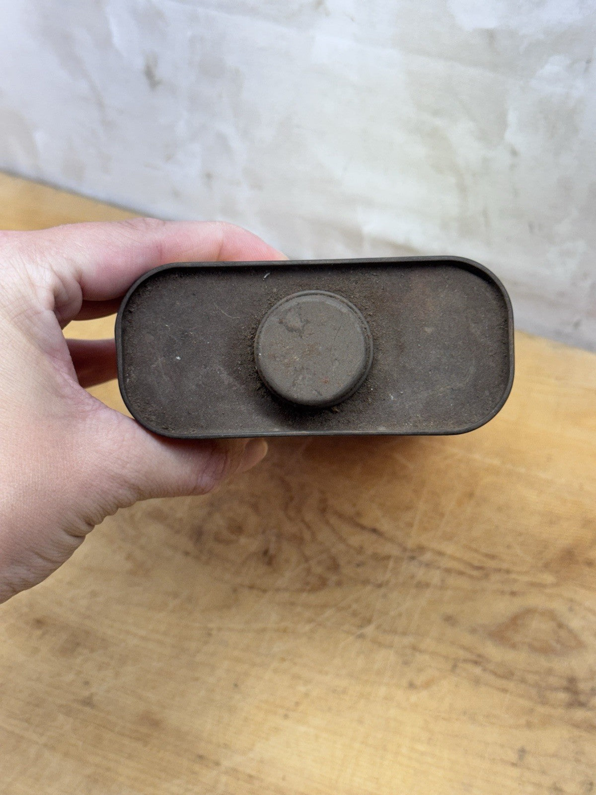 Vintage Clover And Chickweed Tin #1125