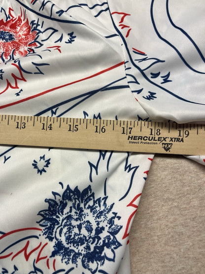 1970s, 80s Women’s White Flowered Knit S Sleeve Shirt 