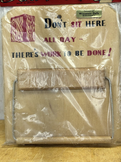 Toilet Paper Holder Souvenir Vintage #1092