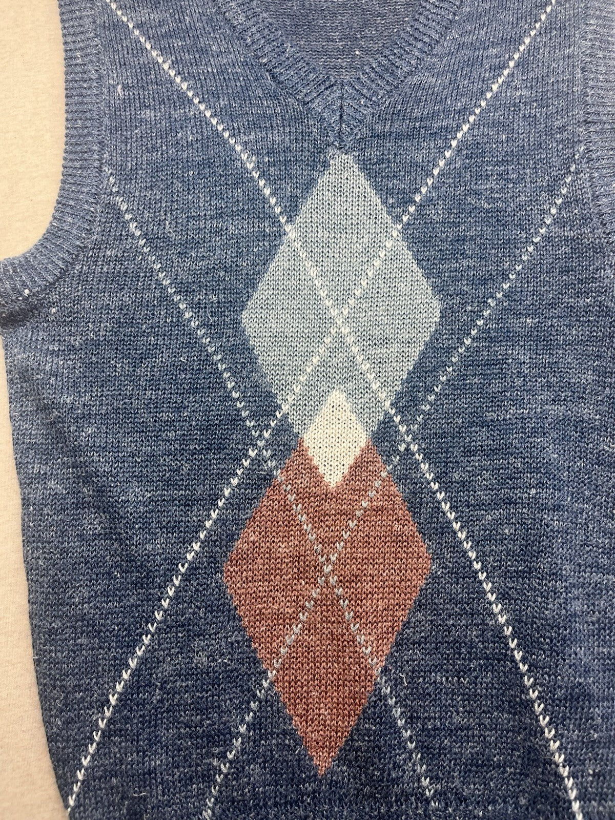 1980s Men’s Blue Diamond Pattern Knit Vest