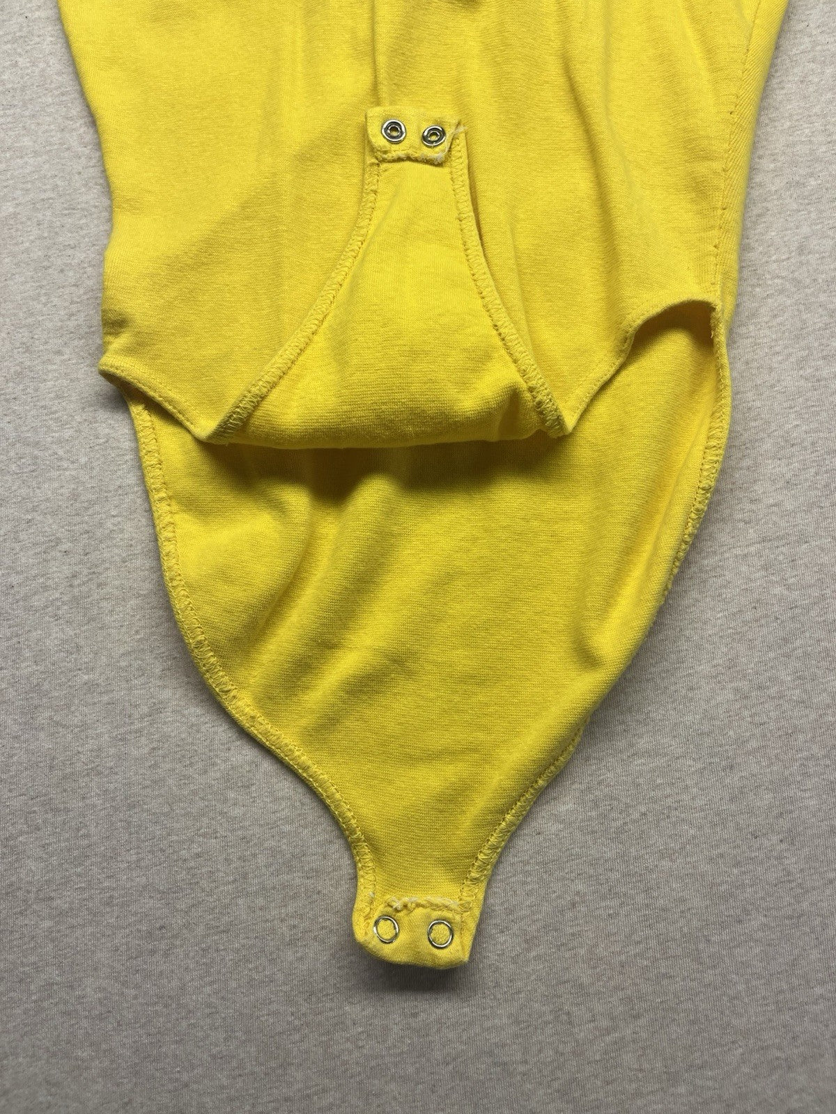 1990s Women’s Yellow Sleeveless W/hood Knit Body Suit 