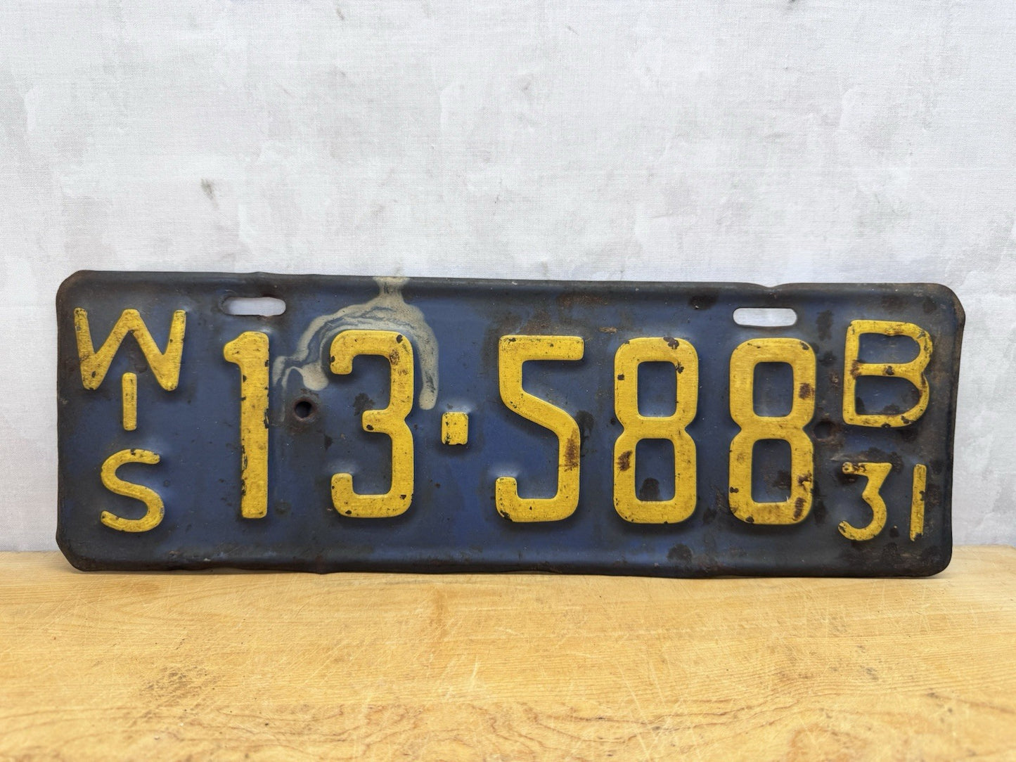 1931 Wisconsin License Plate #1132