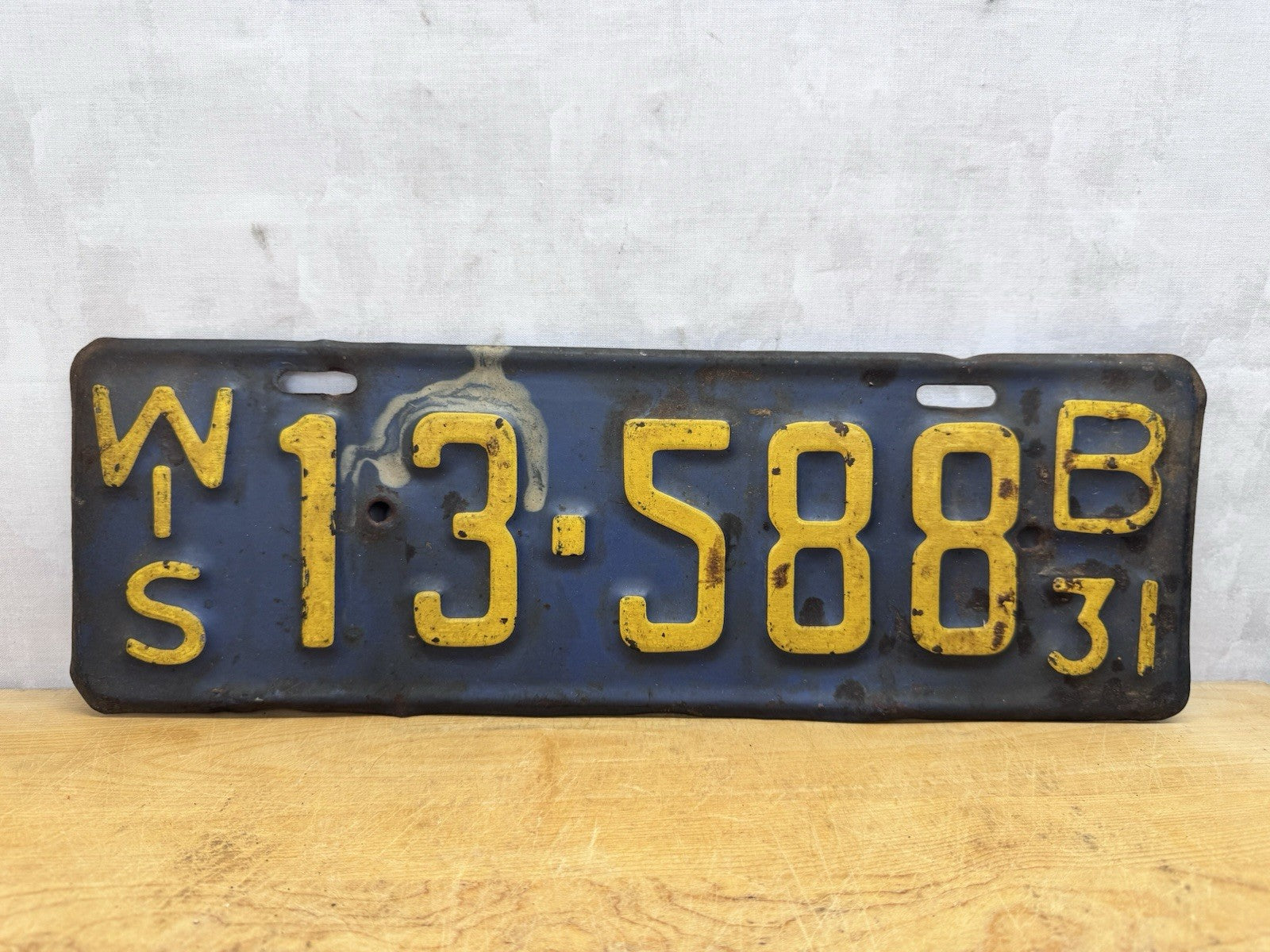 1931 Wisconsin License Plate #1132