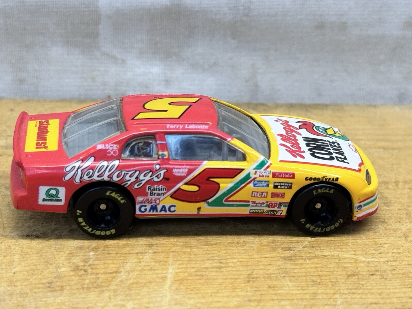 Terry Labonte #5 Chevy Kellogg's 1997 Edition diecast #1353