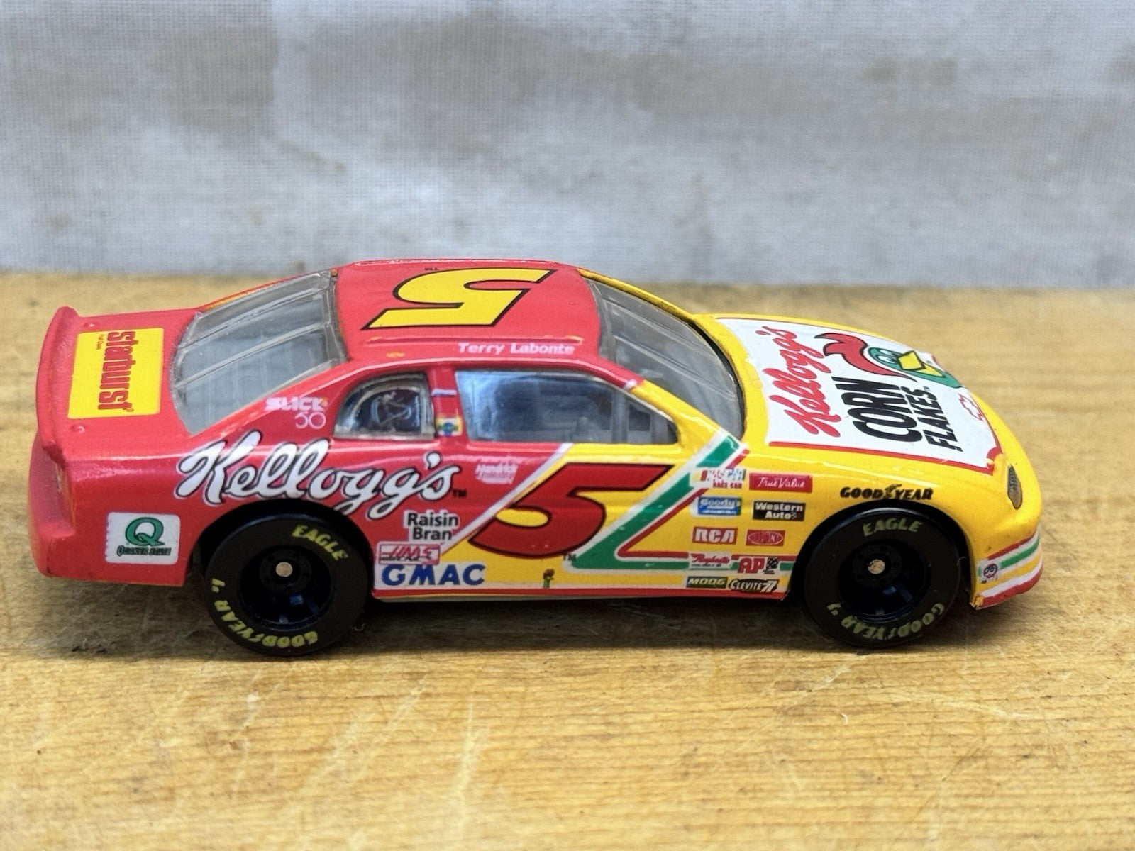 Terry Labonte #5 Chevy Kellogg's 1997 Edition diecast #1353