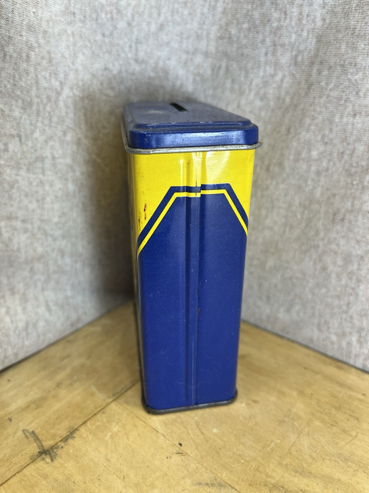 Crayola Candy Sticks Bank