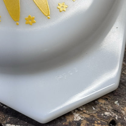 Pyrex  Ovenware Sunflower Casserole Dish With Lid Vintage