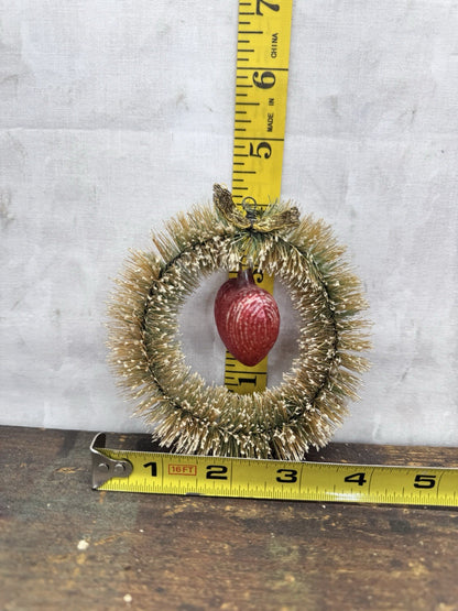 Victorian Ornament #1151