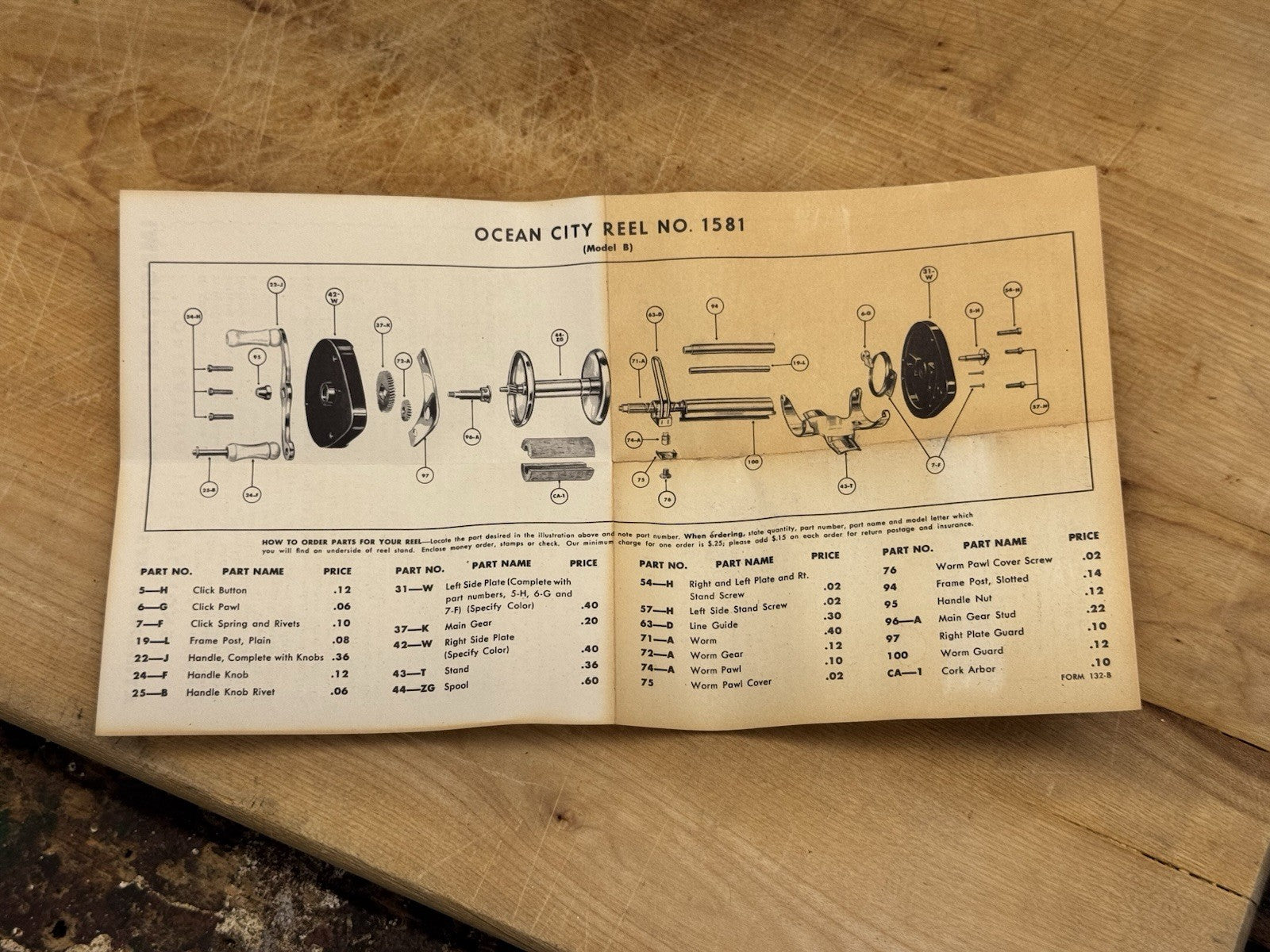 Ocean City Vtg Fishing Reel With Box #1238