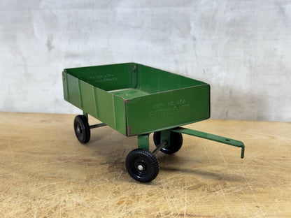 Vintage Ertl Pressed Metal Green Farm Wagon Crop Trailer #S-1827