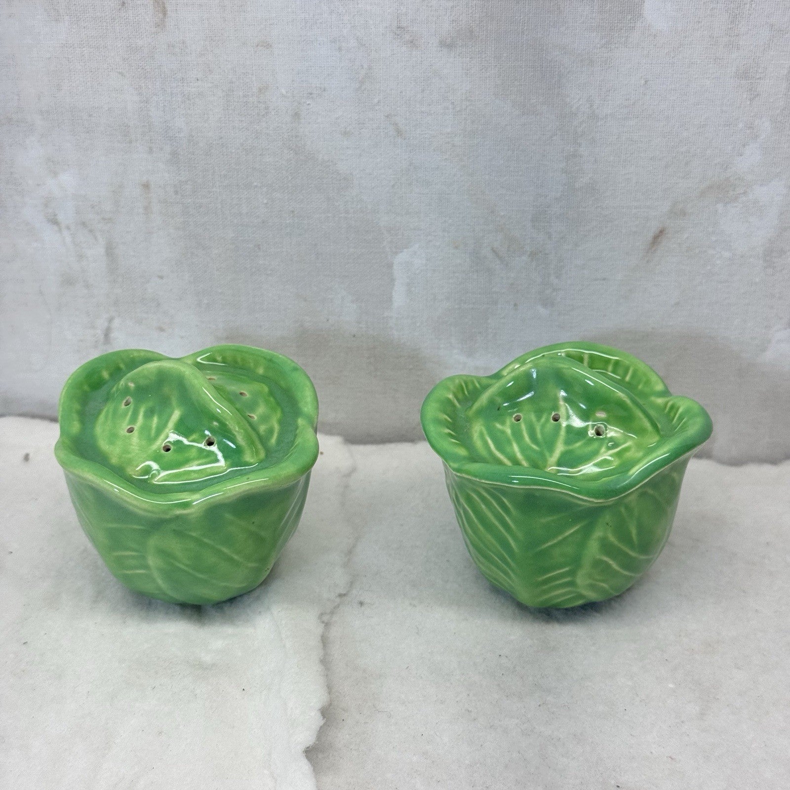 Lettuce Cabbage Vintage Salt Pepper Shakers