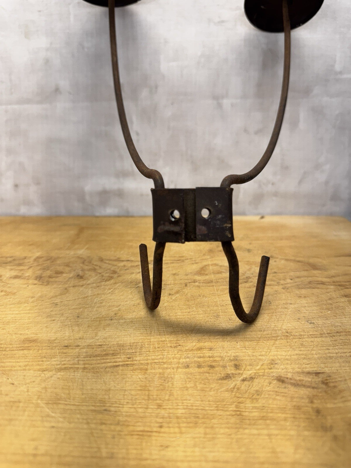 Antique Adjustable Coat/hat Rack #1023