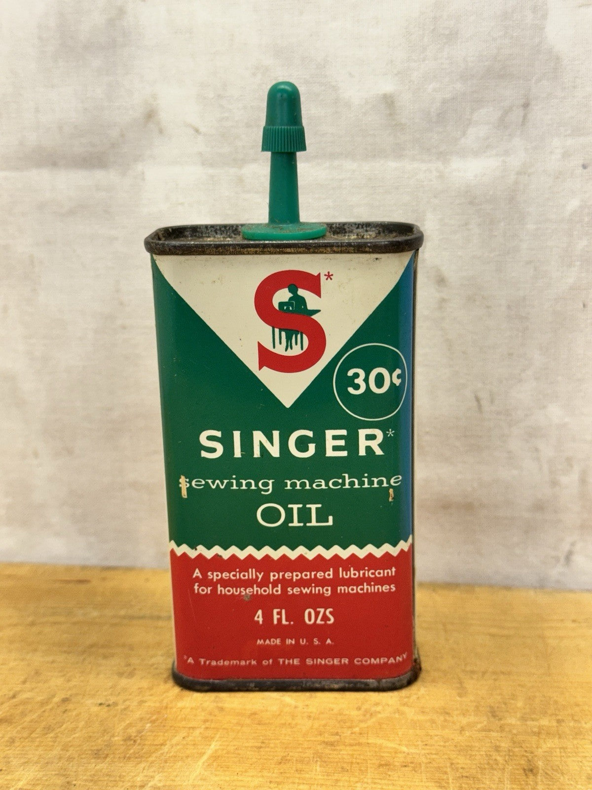 Singer Sewing Machine Oil Tin Vtg #1282