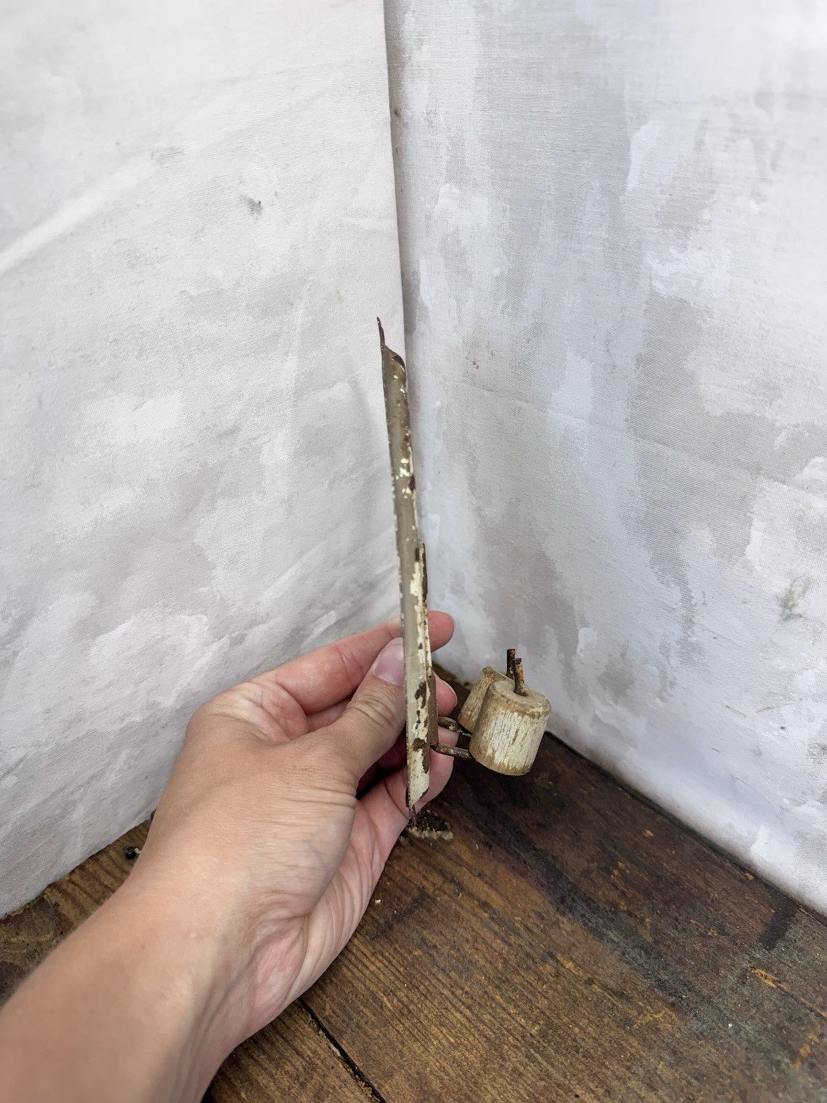 Chilton Wi Advertisement Louis Koller &Son Broom Holder Vintage #1050