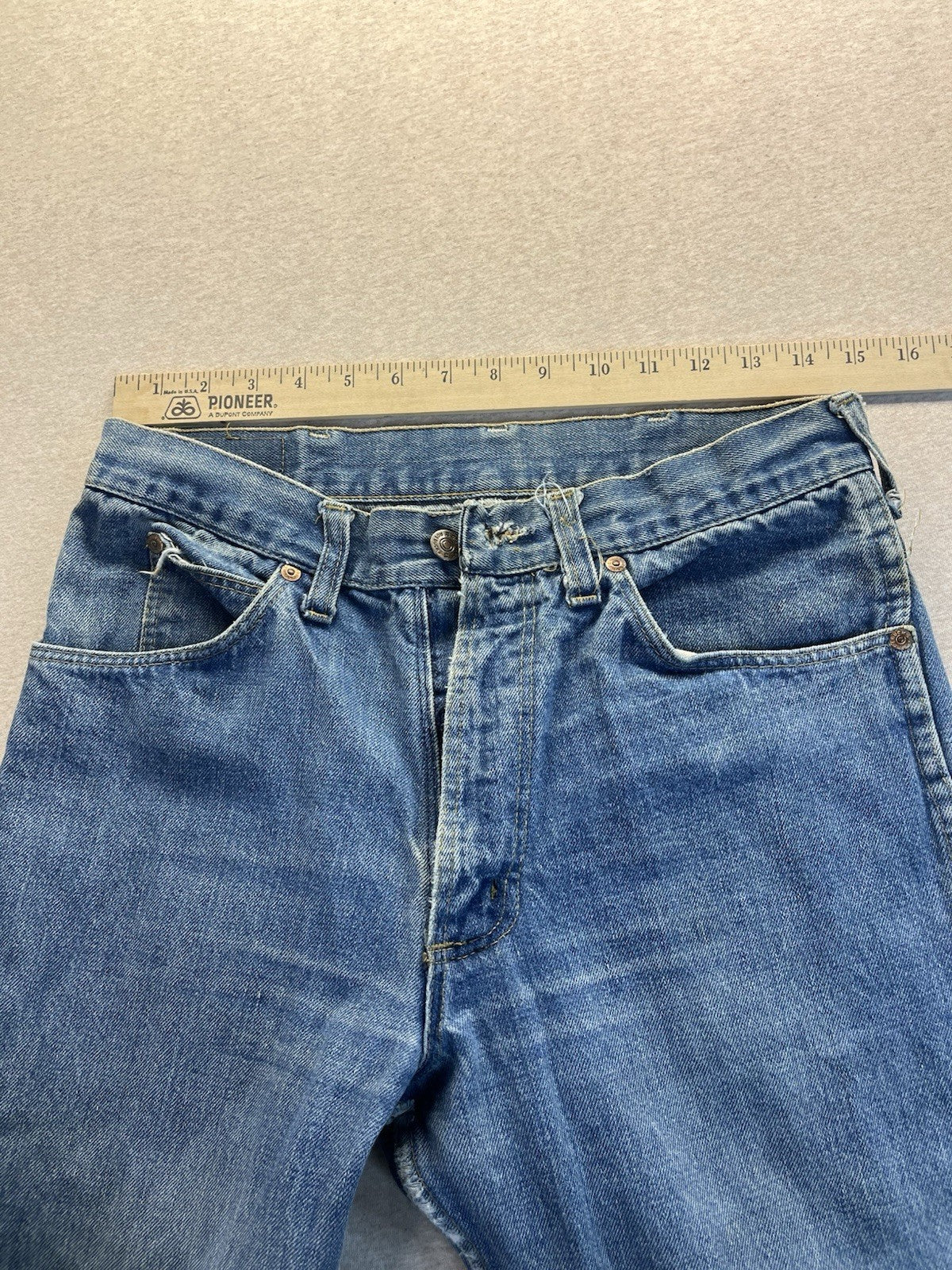 Roebucks Vintage Jeans 30 X 32