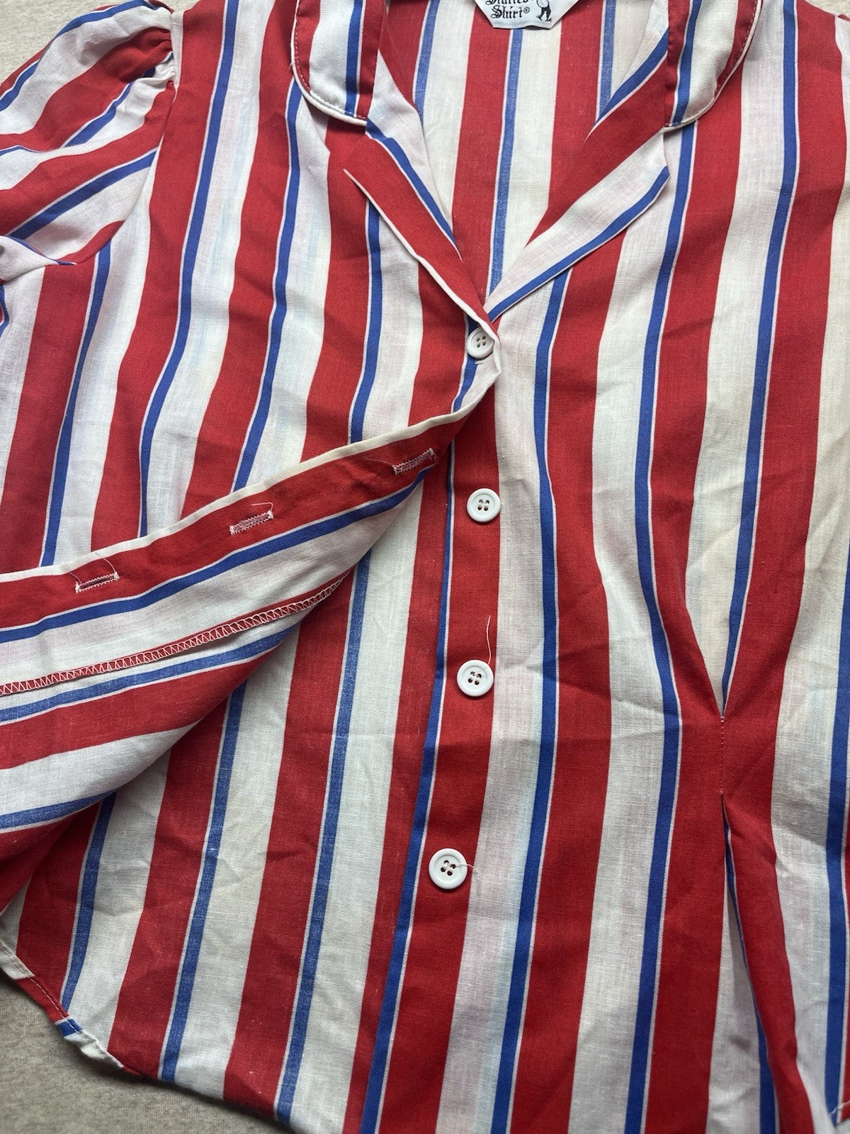 1970s Women’s Red White Blue Striped S Sleeve Cotton Shirt