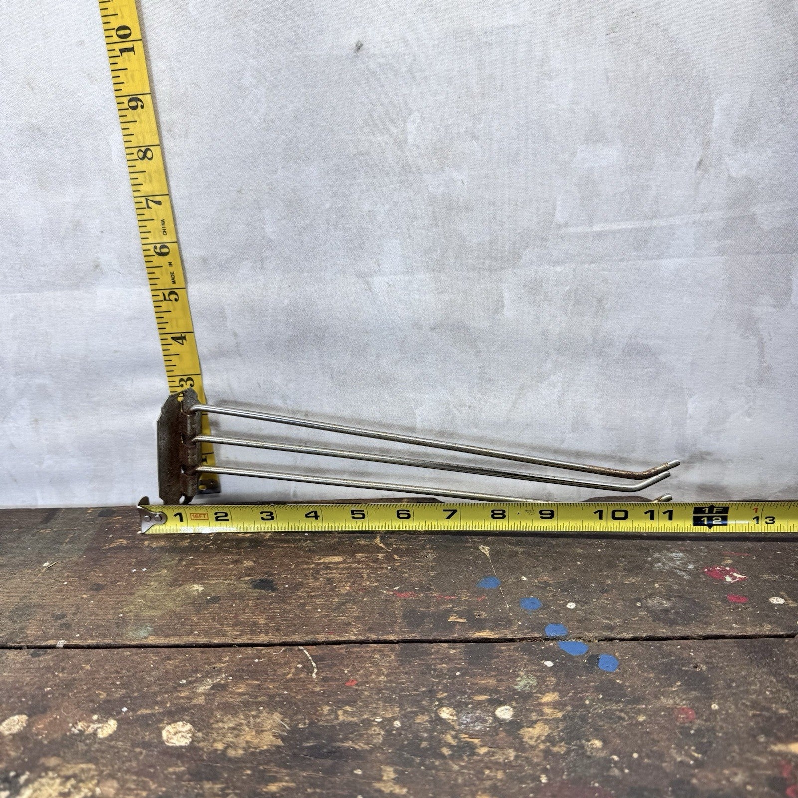 Vintage Metal Three Tier Wall Towel Bar Hanger