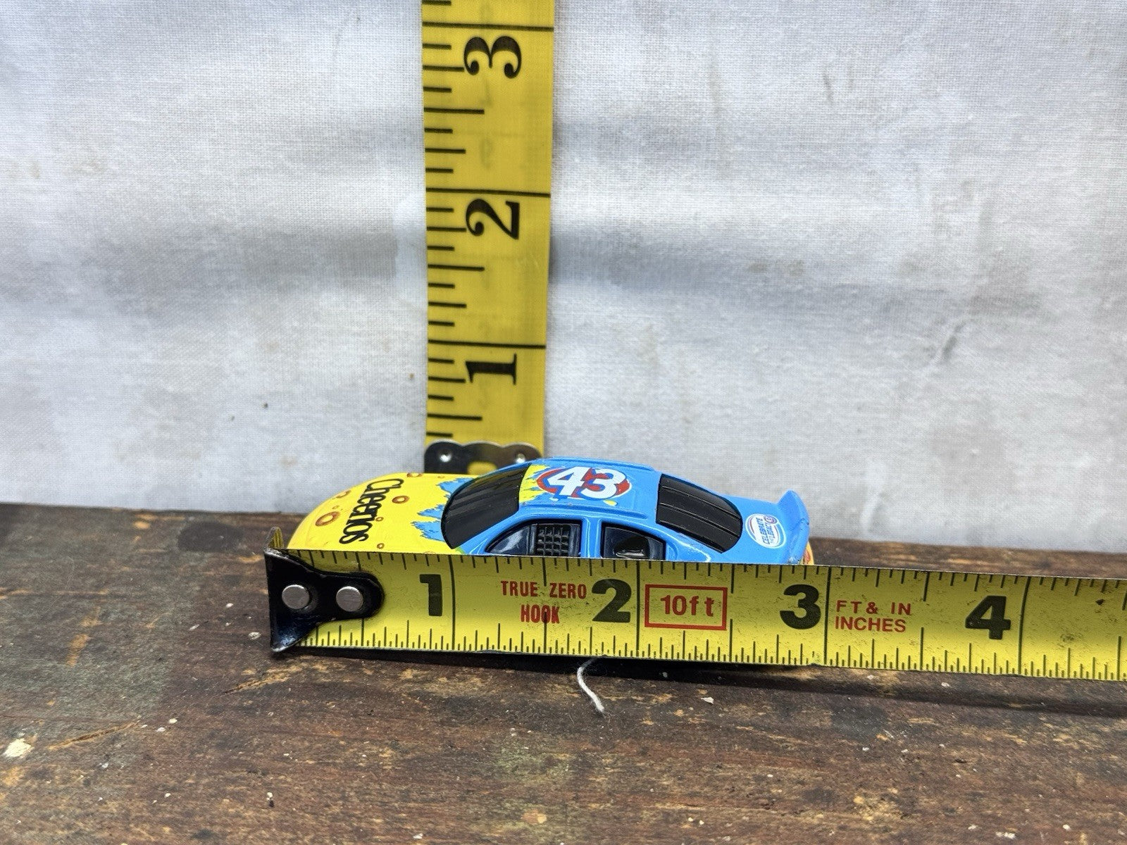 2006 Racing Champions Cheerios Cereal Race Car Nascar #43 #1352