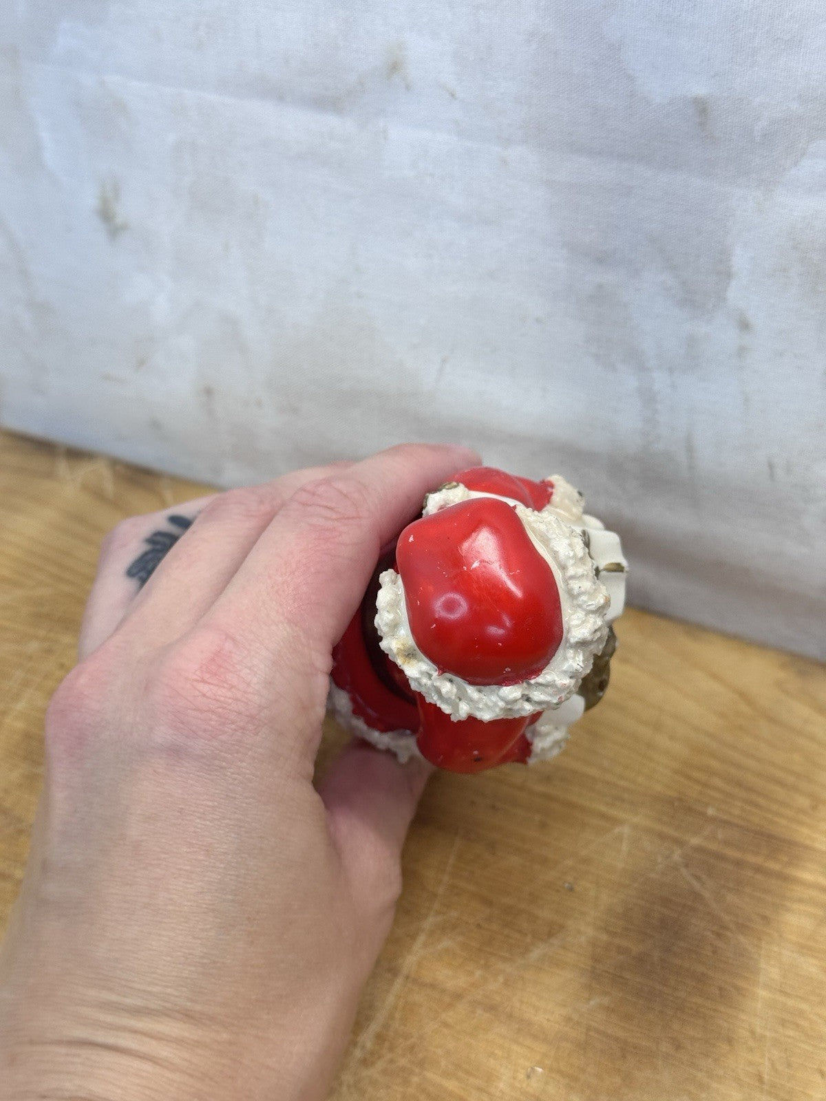 Ceramic Spaghetti Santa Vtg #1303
