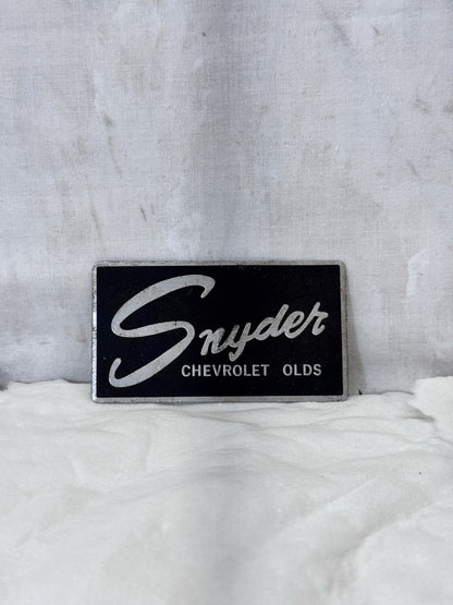 Snyder Chevrolet Olds Vintage Vehicle Badge #S-2017