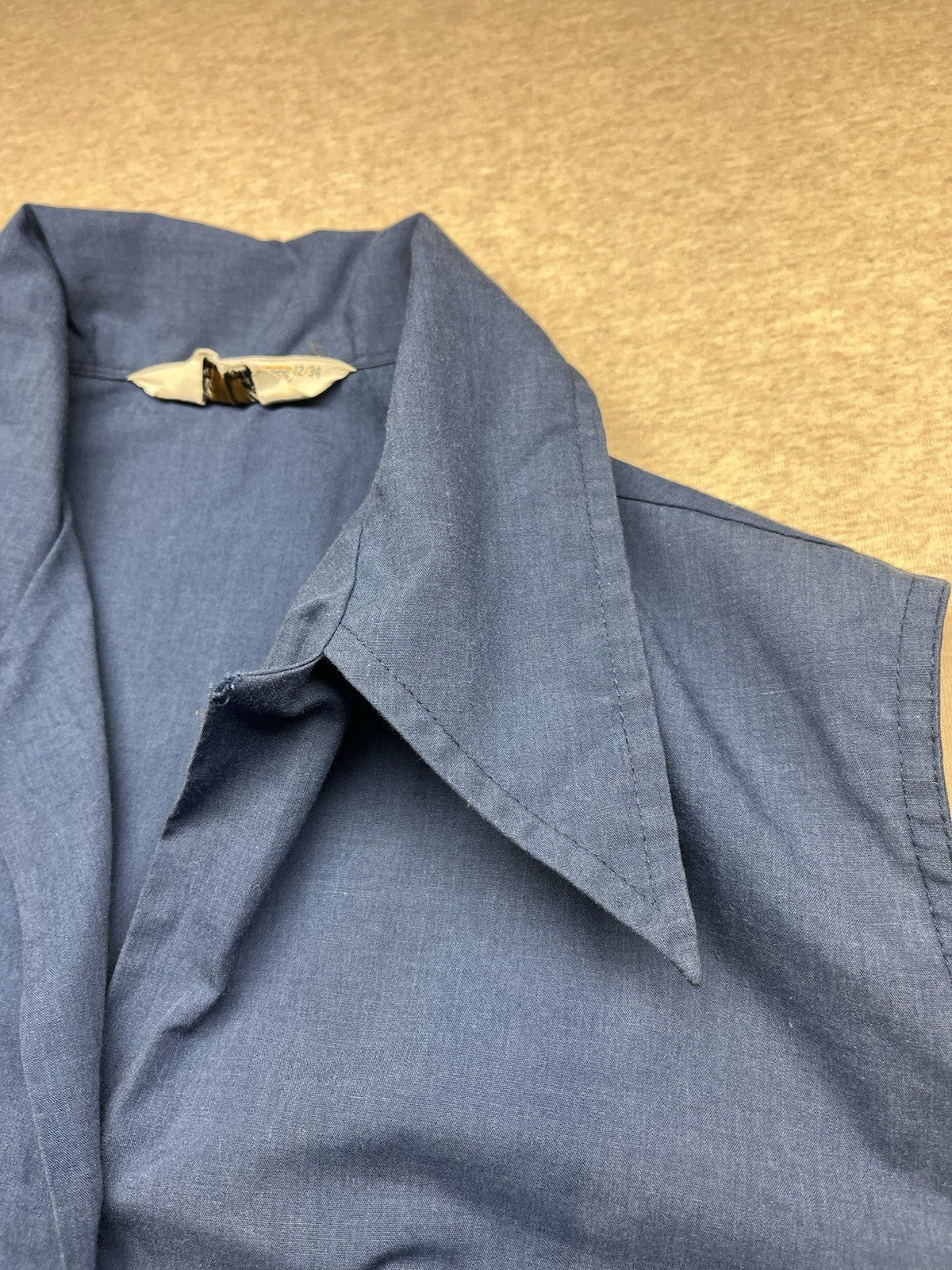 1960s Women’s Blue Classic Sleeveless Cotton Shirt