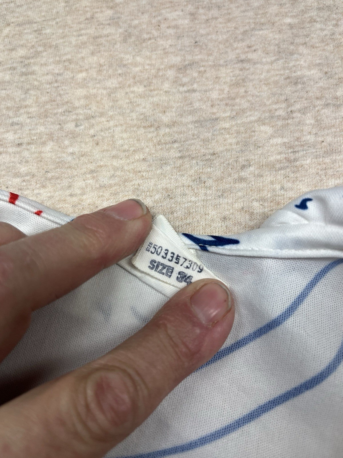 1970s, 80s Women’s White Flowered Knit S Sleeve Shirt 