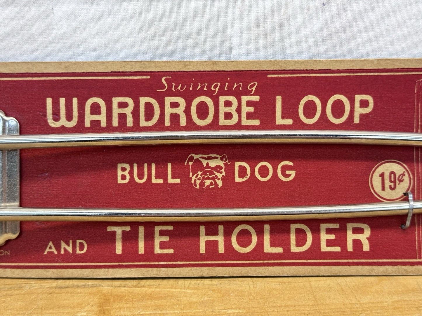 Vintage Bulldog Tie And Wardrobe Holder NOS #1047