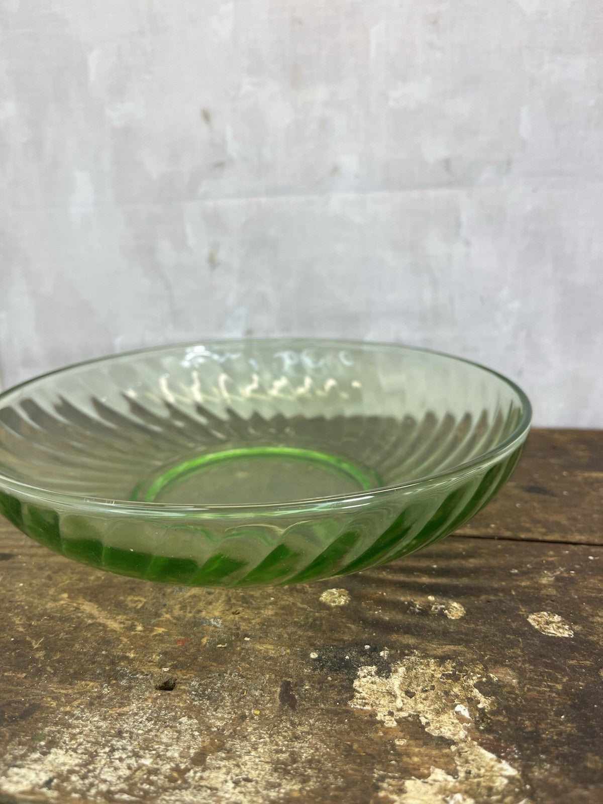 Vintage Uranium Bowl No Chips Or Cracks # 125