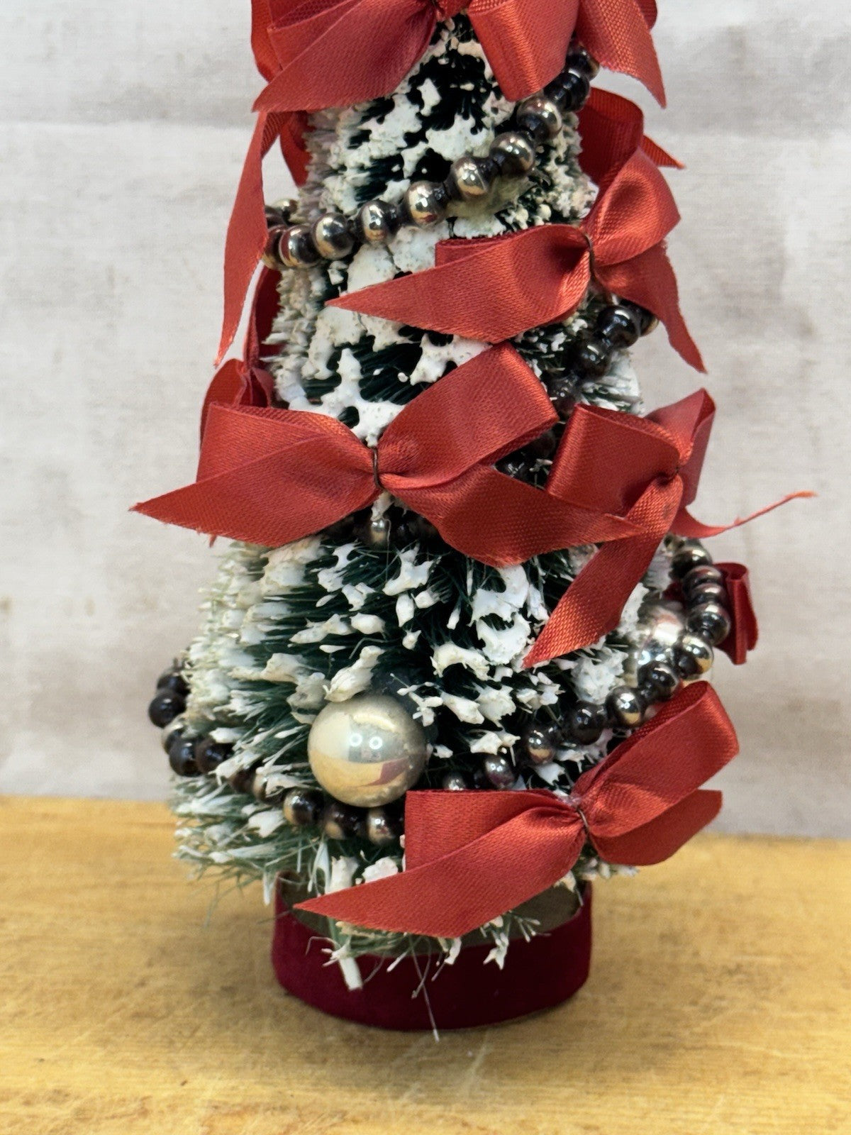 Bottle Brush Christmas Tree With Ornaments Vtg #1349