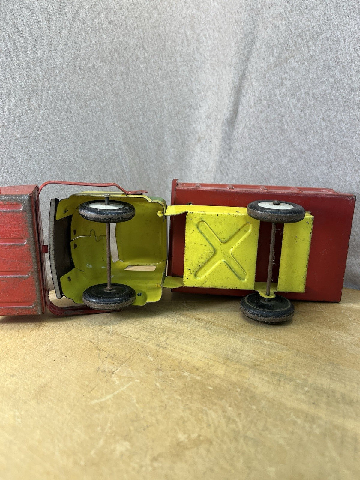 Wyandotte Tin Litho Toy Dump Truck W/ Plow