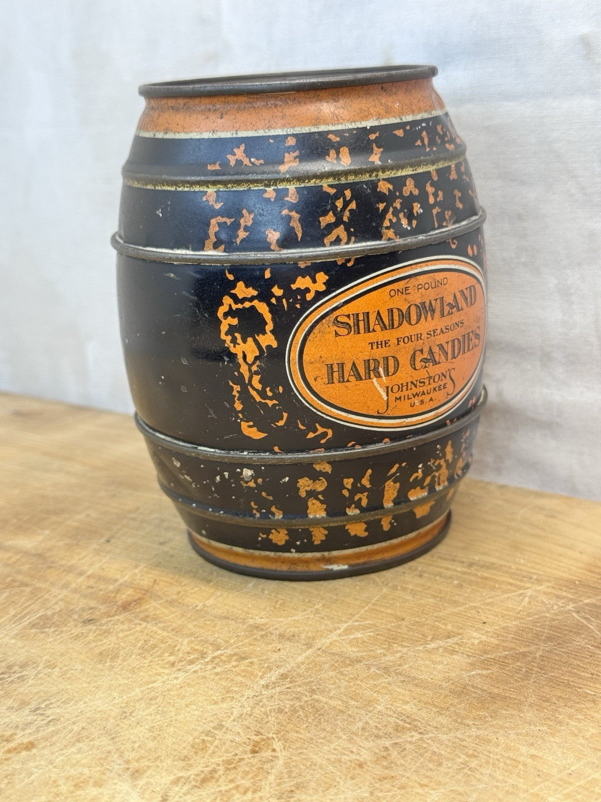 Shadowland Halloween Hard Candies Milwaukee Wi Barrel Tin #1471