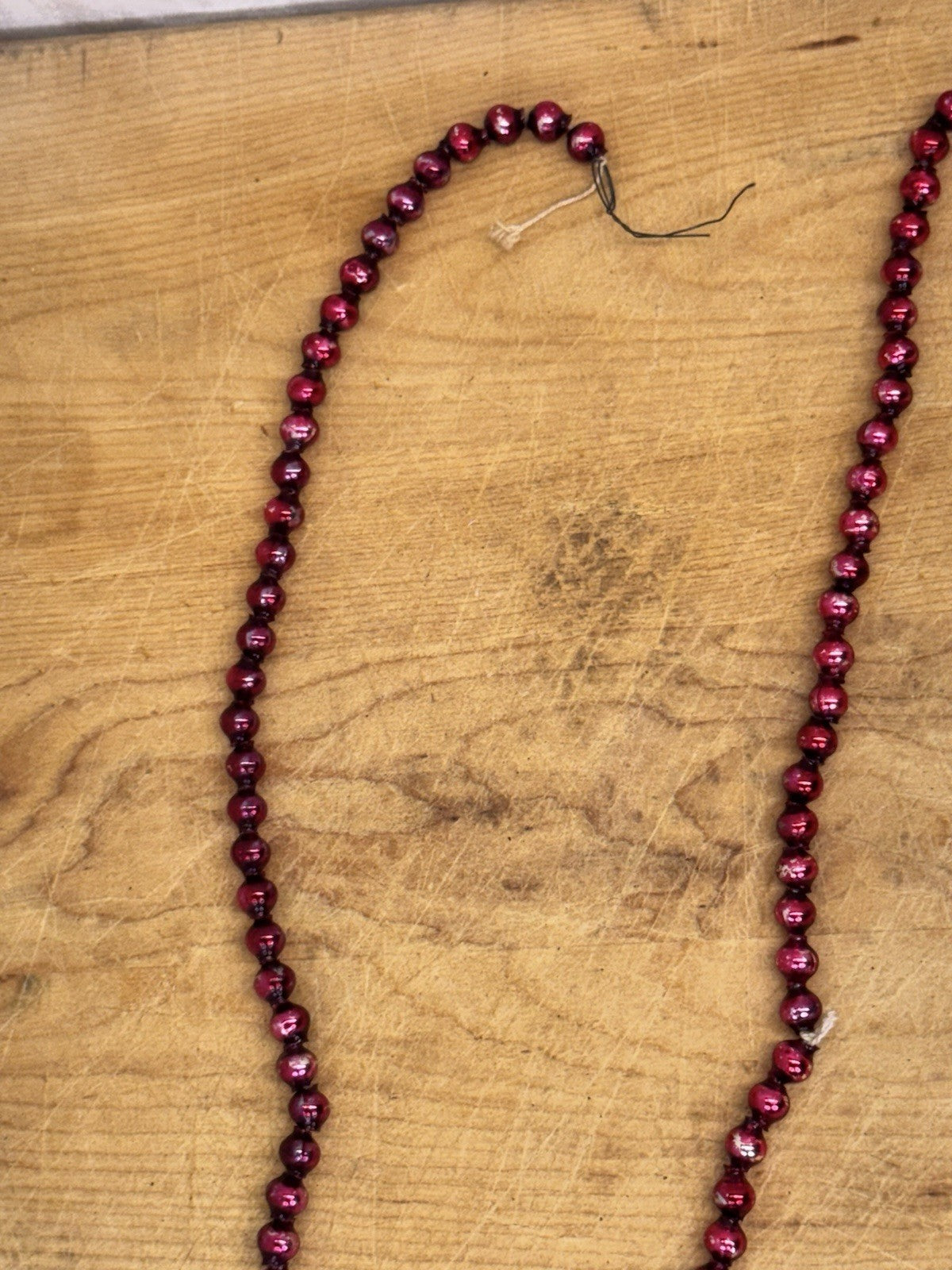 Red Antiqued Glass Beaded Garland 9 Ft #1212