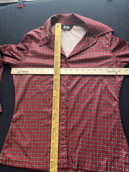 1970s Women’s L Sleeve Red Patterned Knit Jack Winter Shirt