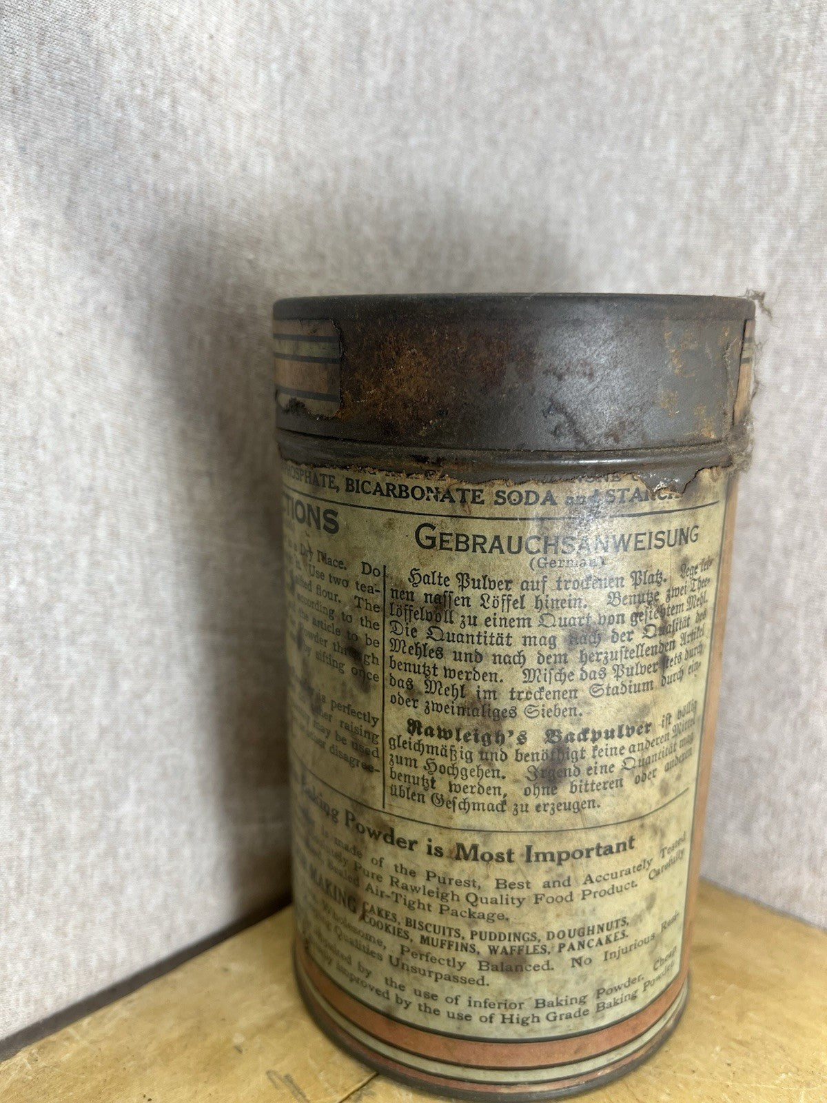 Raleigh’s Vintage Baking Tin Empty