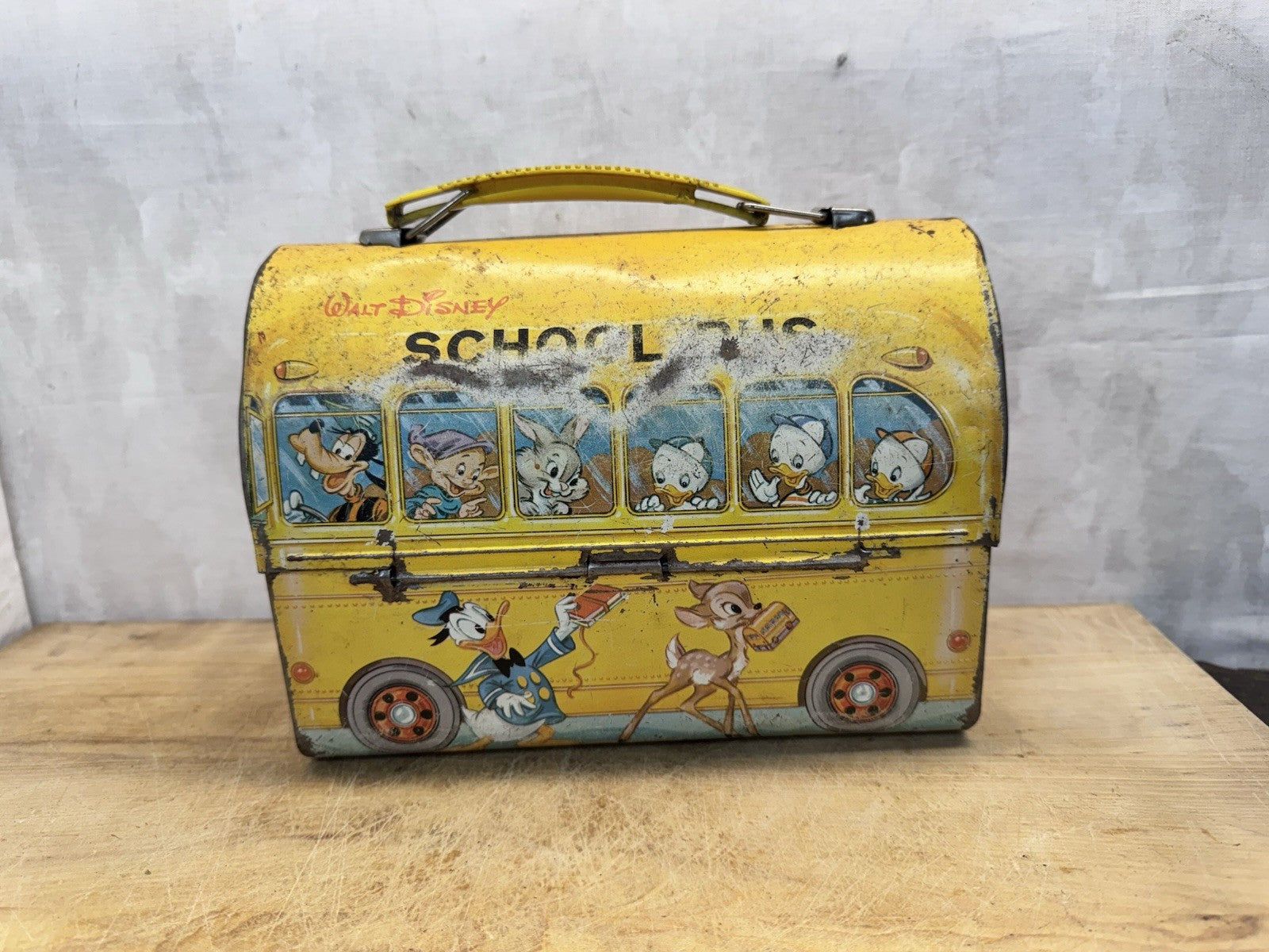 Vintage 1960s Disney's School Bus Lunchbox #S-1507
