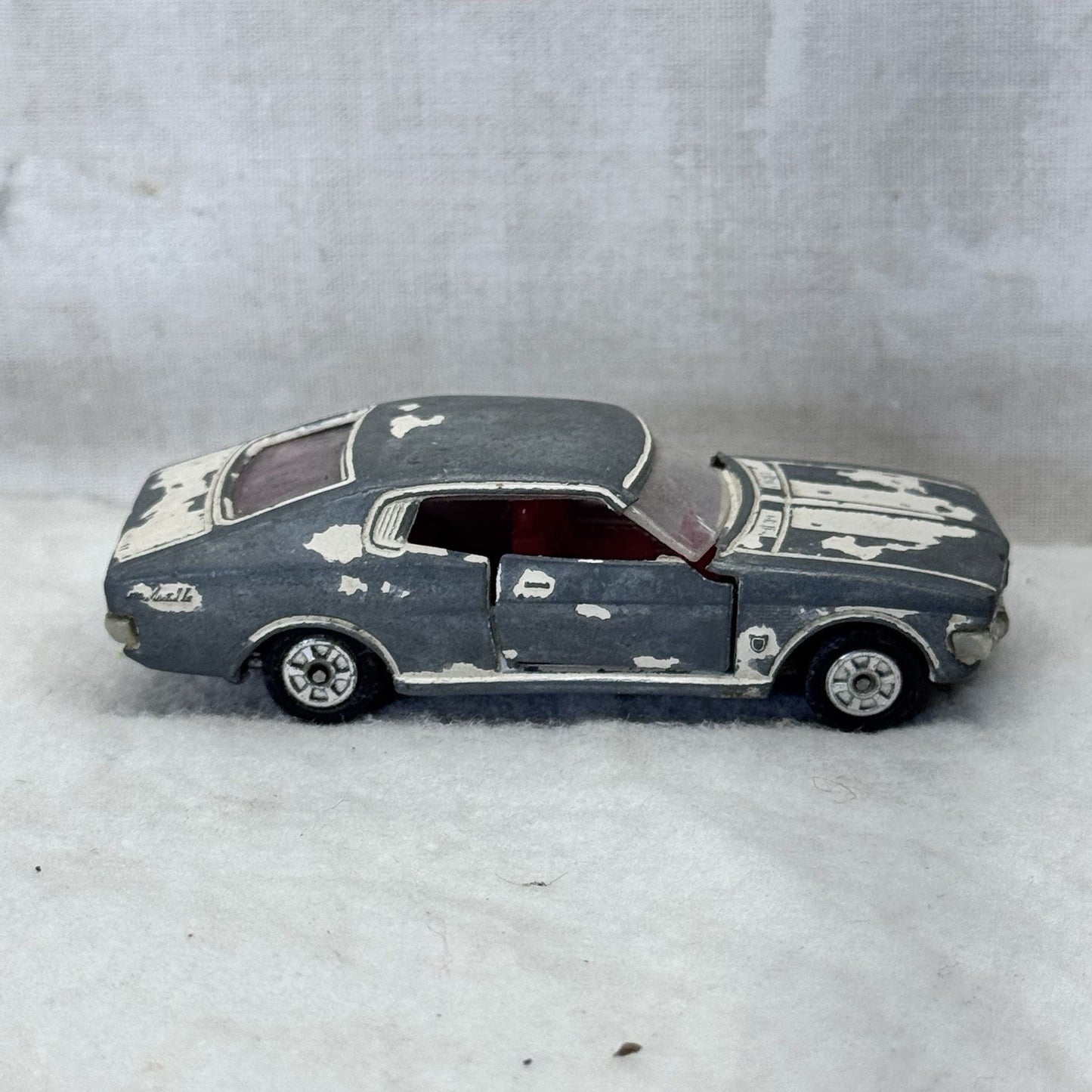 1974 Vintage Tomica Toyota Mark II-L No.69 Toy Car