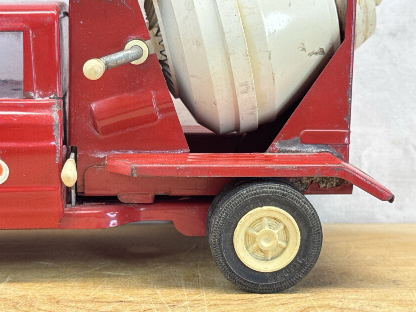 Vintage 1960s Tonka Cement Truck #1044