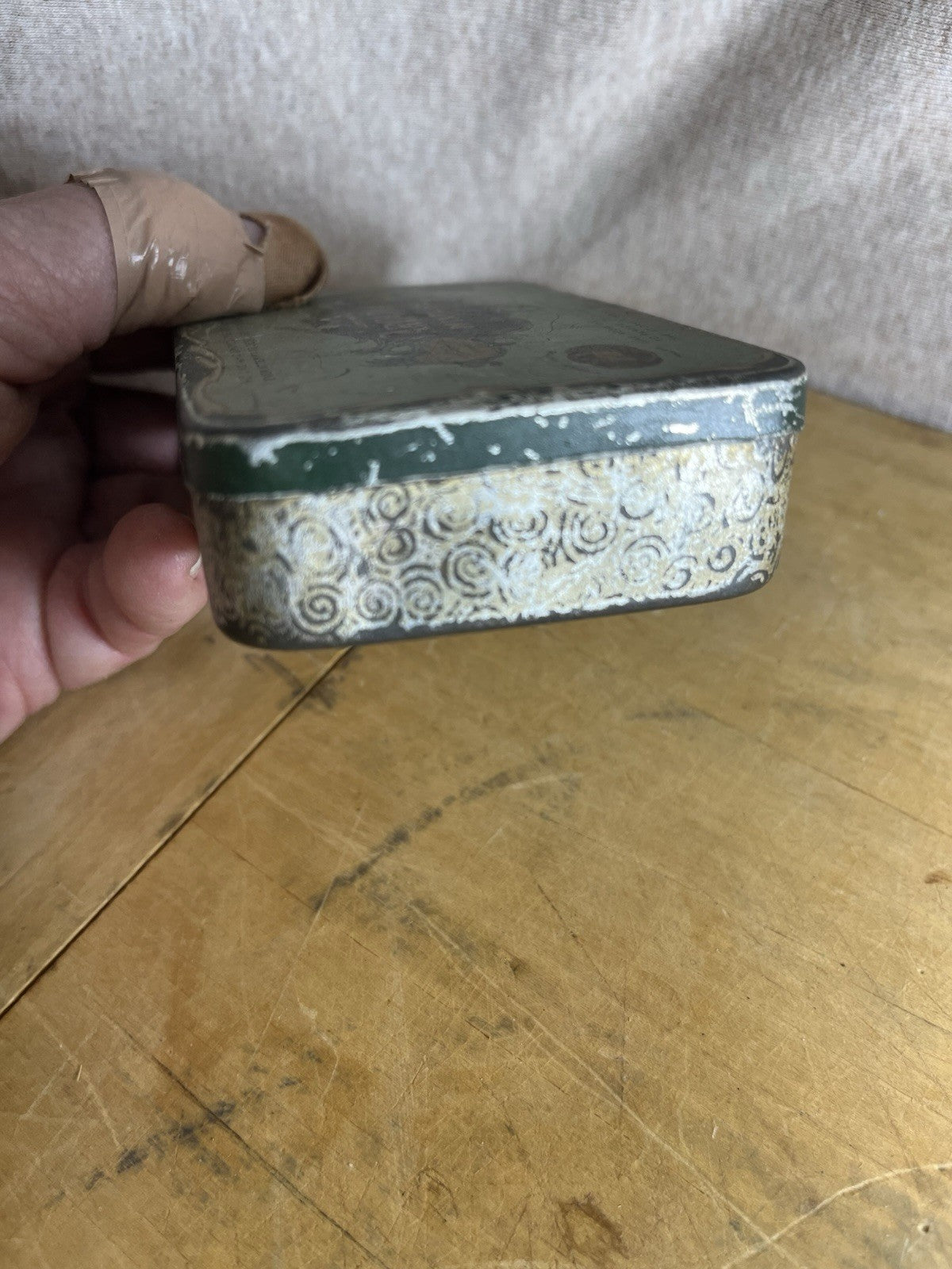 Arcadia Mixture Empty Vintage Tobacco Tin