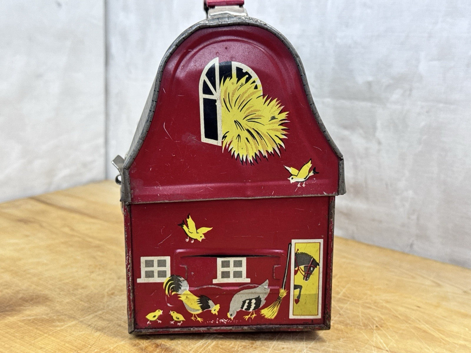 Barn Lunch Box Vintage #1162