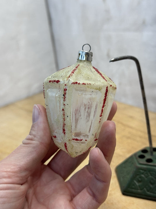 Antique Ornament #1505