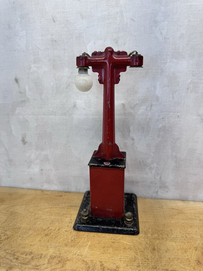 Marx No.408 Electric Railroad Lamp Post Vintage #S-1608