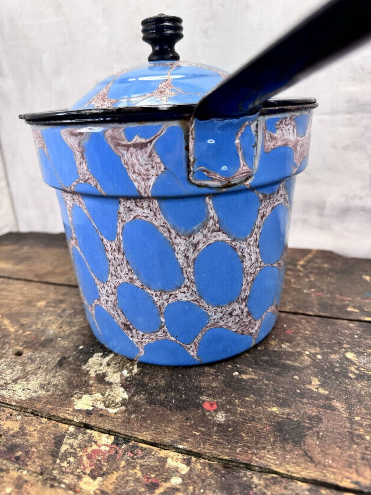 Rare Chicken Wire Enamel Pan #1012