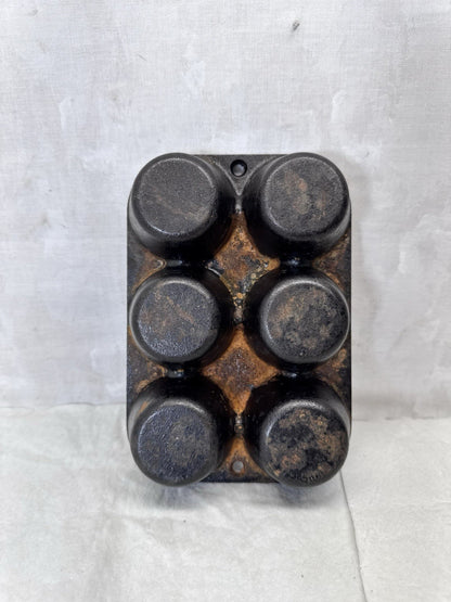 Antique Lodge Cast Iron Muffin Pan