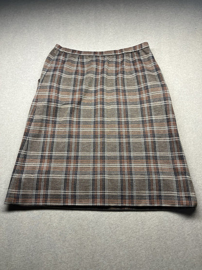 1960s Women’s Brown Plaid Skirt W/pockets