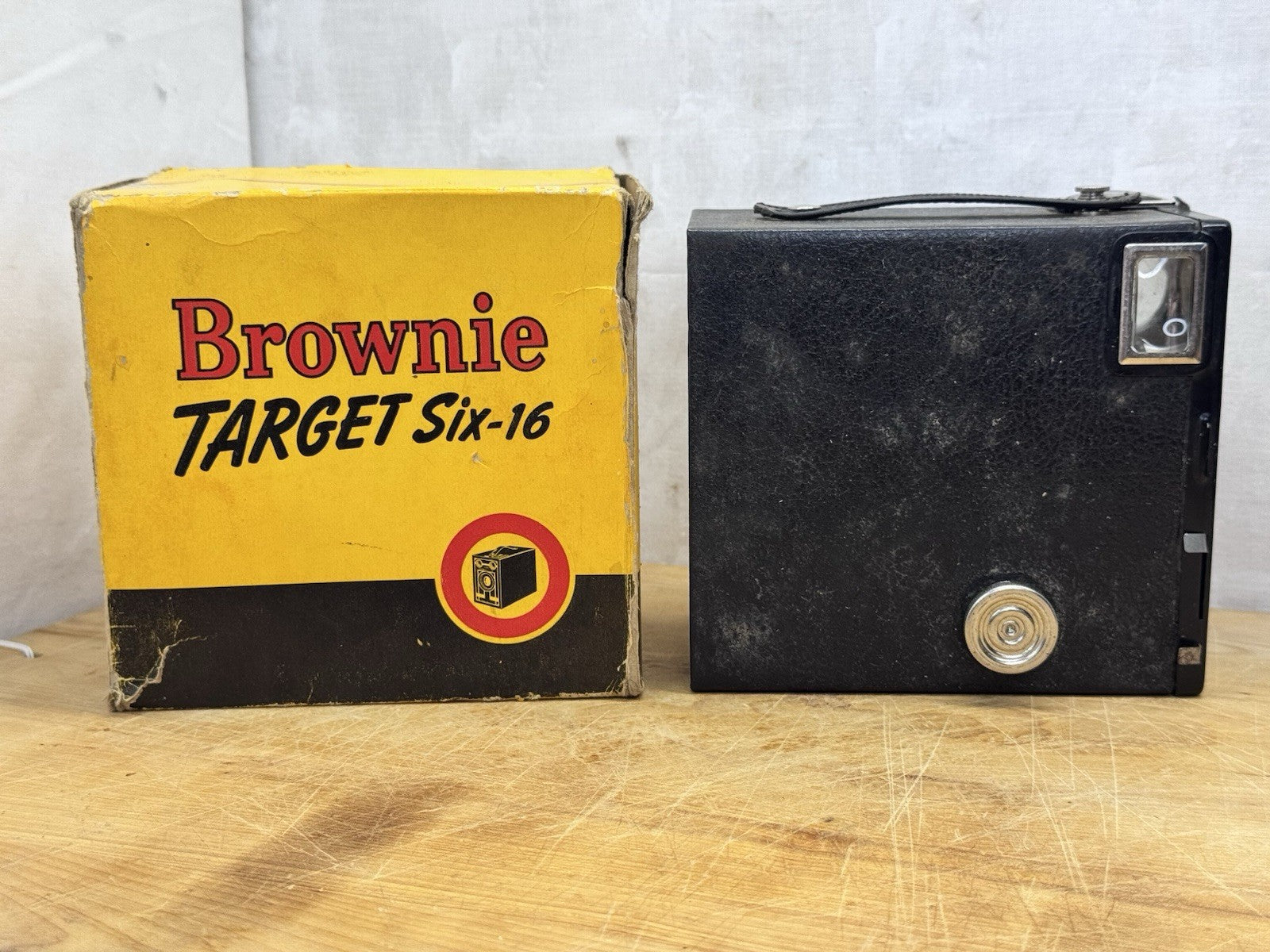 Brownie Target Six-16 Camera With Box Vintage #1176