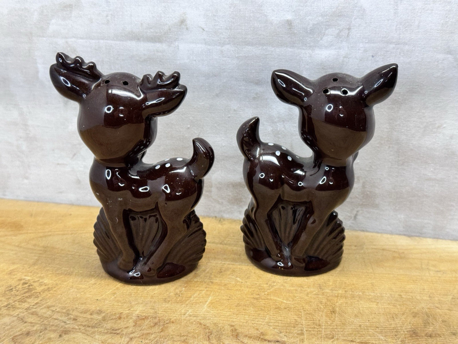 Pair Of Ceramic Reindeer Shakers Vtg #1280