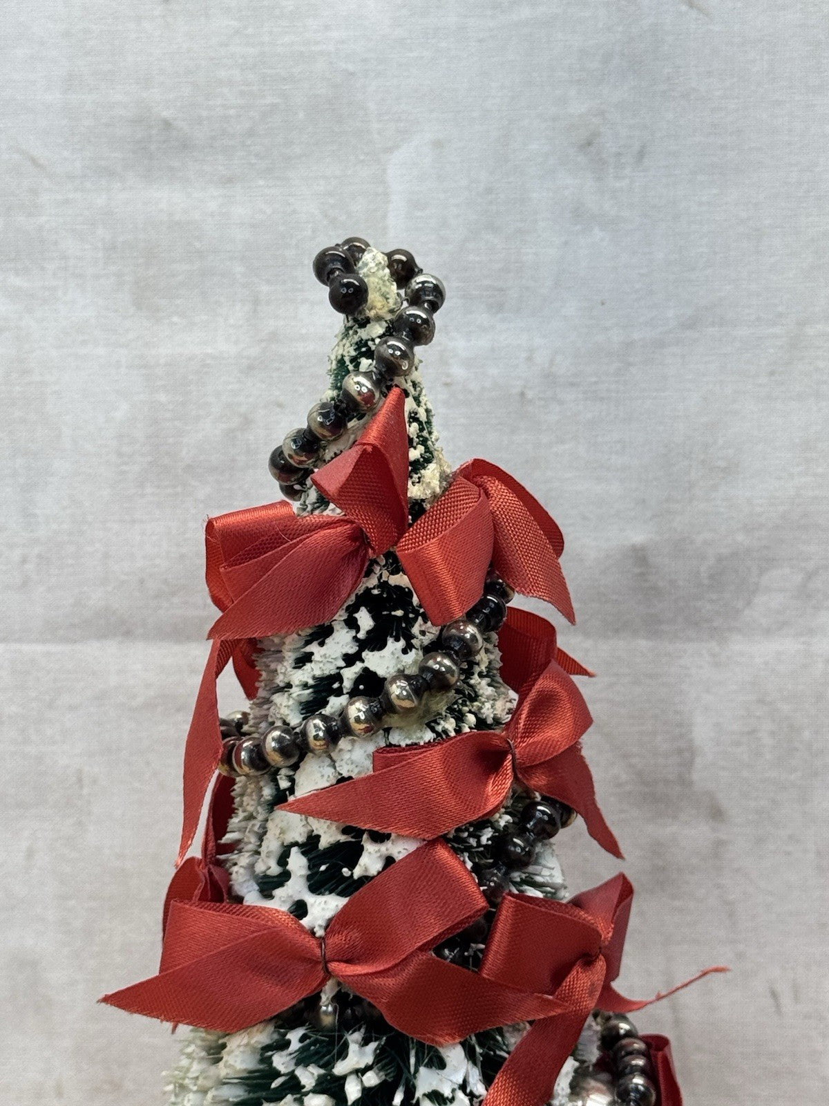 Bottle Brush Christmas Tree With Ornaments Vtg #1349