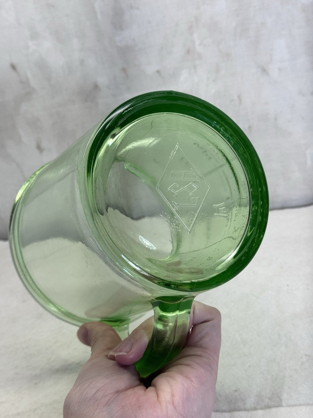 1 Quart Uranium Glass Measuring Cup Vintage Hazel Atlas
