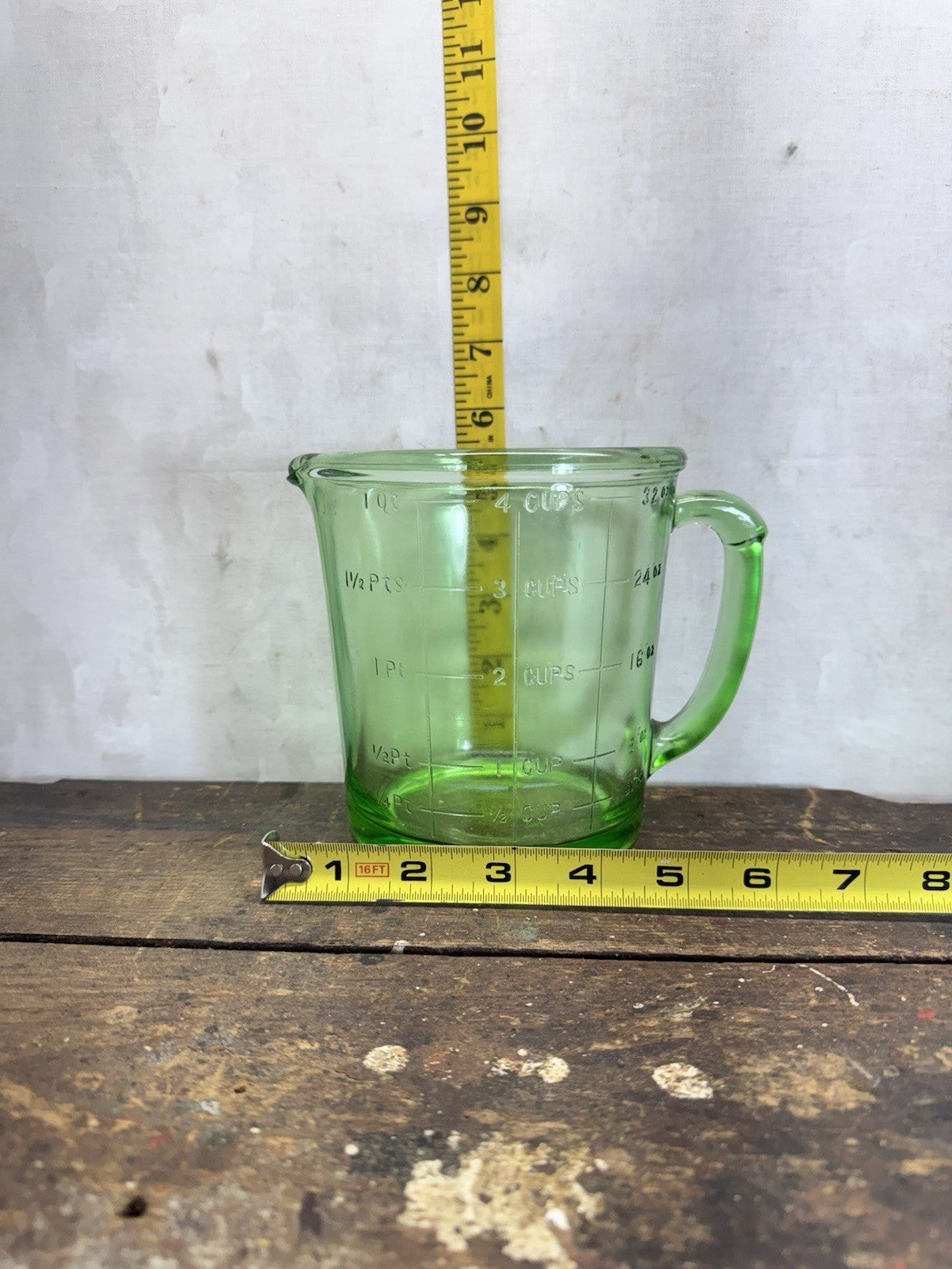 1 Quart Uranium Glass Measuring Cup Vintage Hazel Atlas